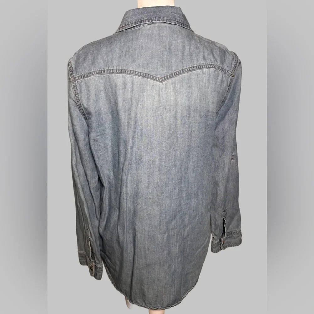 a.n.a Classic Blue Denim Top - Picture 2 of 4